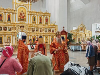Преосвященнейший епископ Валуйский и Алексеевский Савва совершил Божественную Литургию в соборе Покрова Пресвятой Богородицы города Бирюч