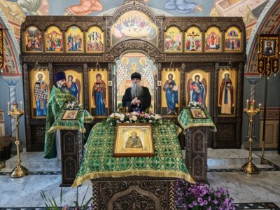 Епископ Валуйский и Алексеевский Савва посетил Архиерейское подворье в селе Агошевка и поздравил прихожан с престольным праздником